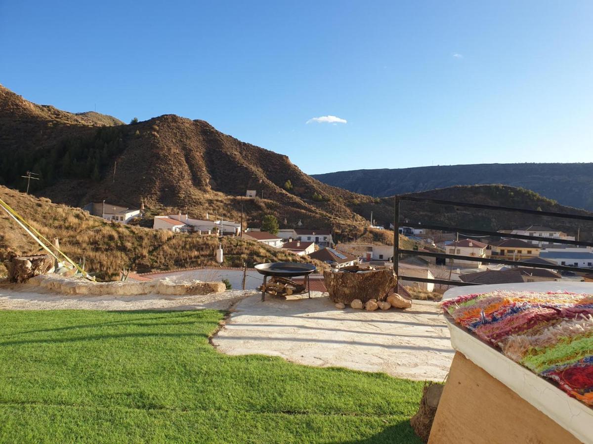 Creatively Designed Cavehouse With Jacuzzi Villa Gorafe Dış mekan fotoğraf
