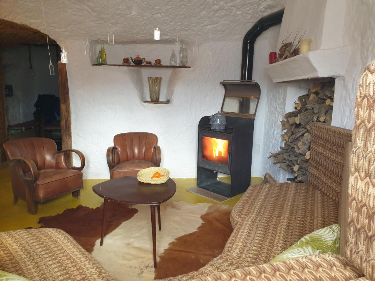 Creatively Designed Cavehouse With Jacuzzi Villa Gorafe Dış mekan fotoğraf