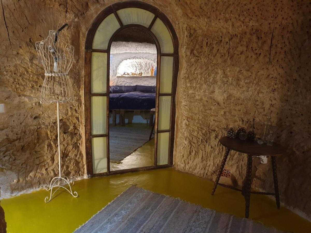 Creatively Designed Cavehouse With Jacuzzi Villa Gorafe Dış mekan fotoğraf