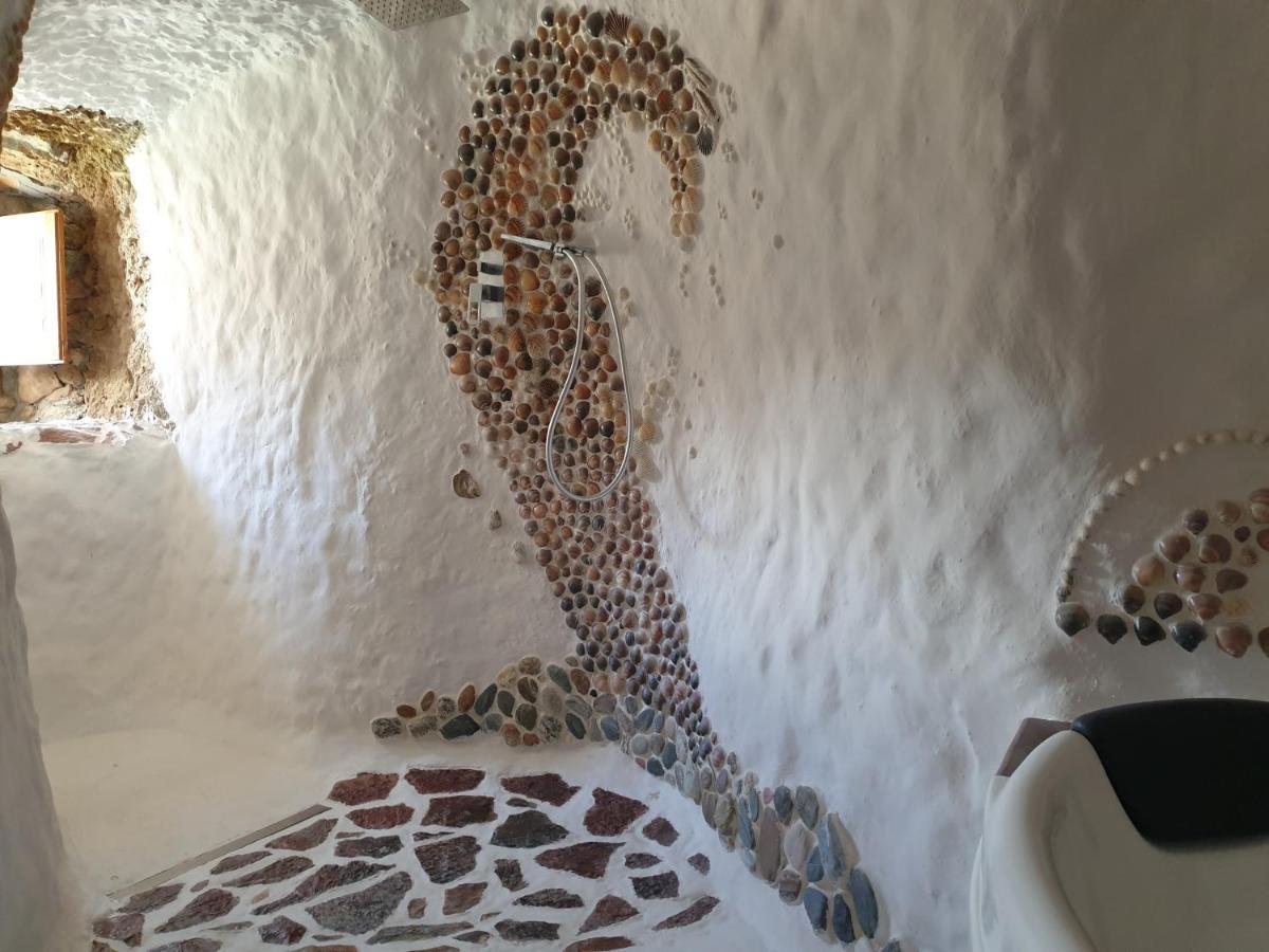 Creatively Designed Cavehouse With Jacuzzi Villa Gorafe Dış mekan fotoğraf