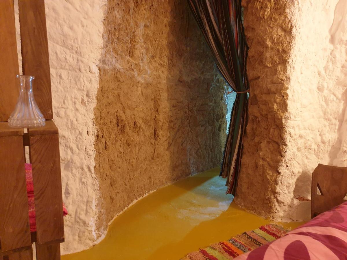 Creatively Designed Cavehouse With Jacuzzi Villa Gorafe Dış mekan fotoğraf