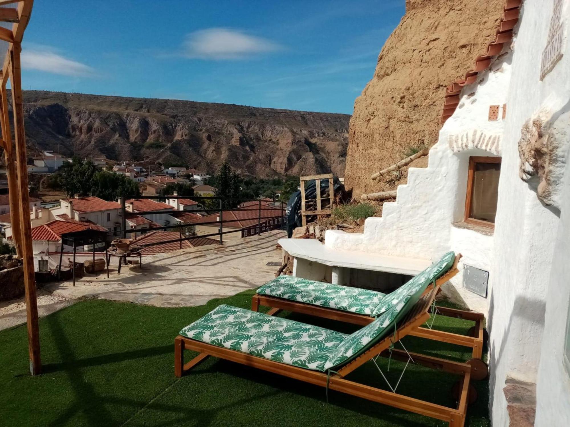 Creatively Designed Cavehouse With Jacuzzi Villa Gorafe Dış mekan fotoğraf